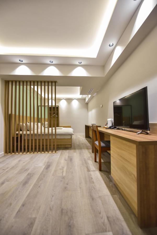 Baron Boutique Hotel Jerevan Exteriör bild